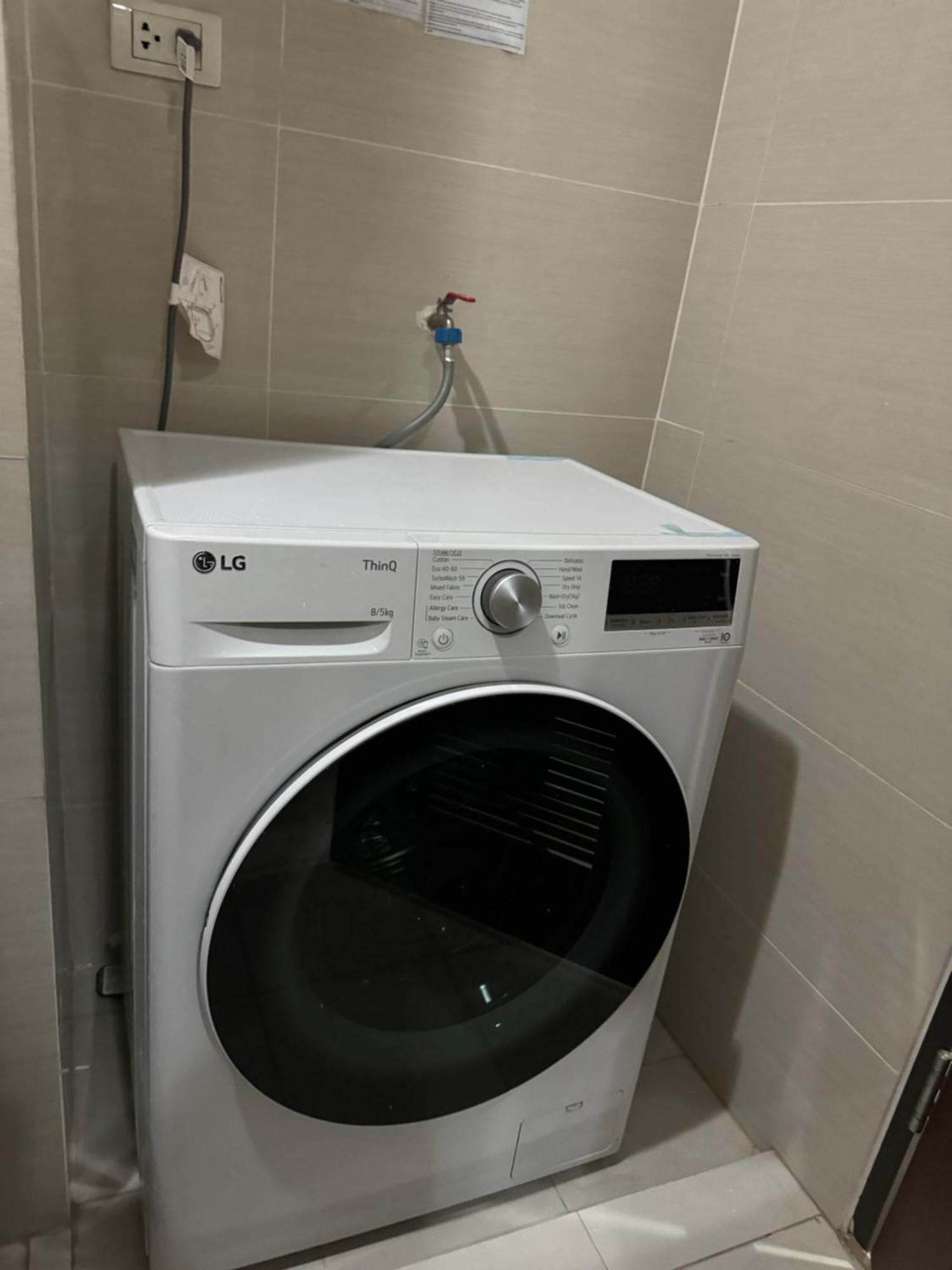 Cozi Urban 1br Beside One Uptown Mall Bgc * Manila