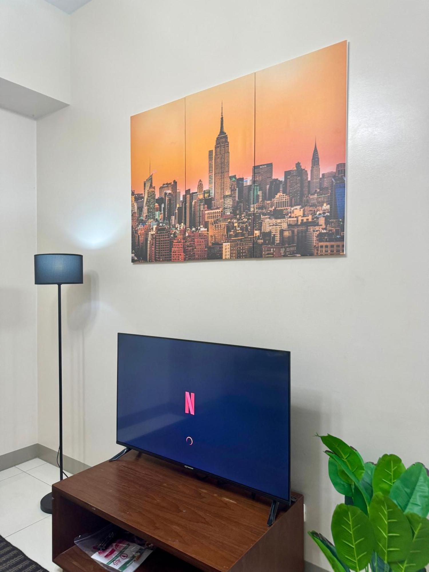Cozi Urban 1br Beside One Uptown Mall Bgc Manila